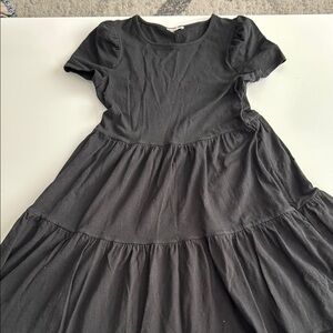 Riley & Rae Elegant Black Short Sleeve Dress